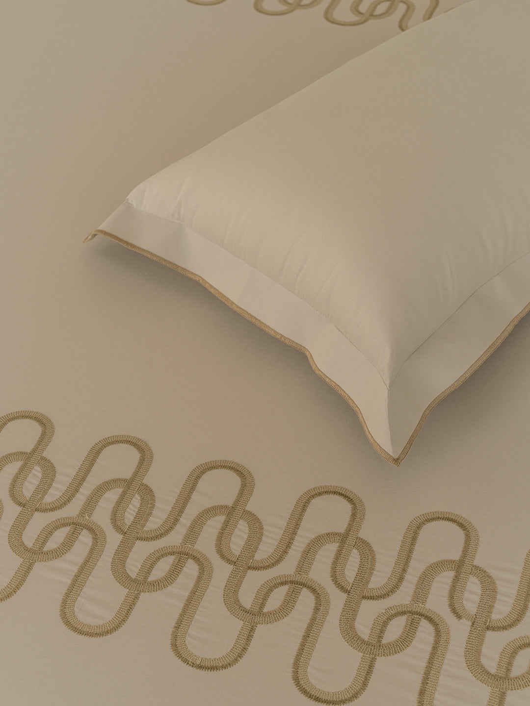 REALM-SILVER LINING KING BED SHEET SET