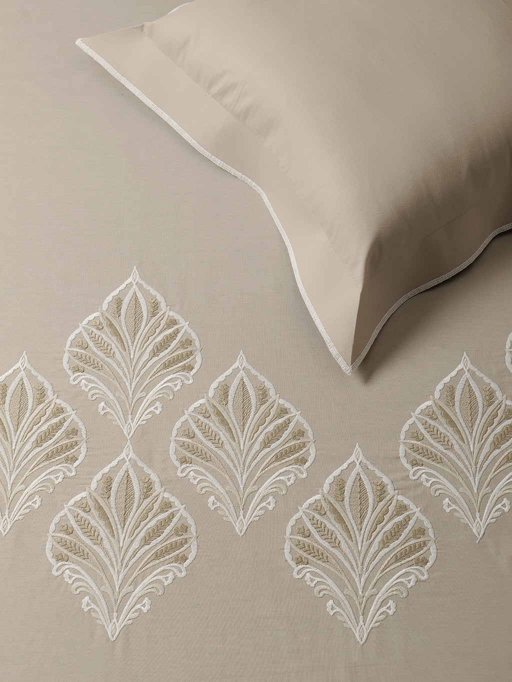 MARVELLA-DOESKIN KING BED SHEET SET