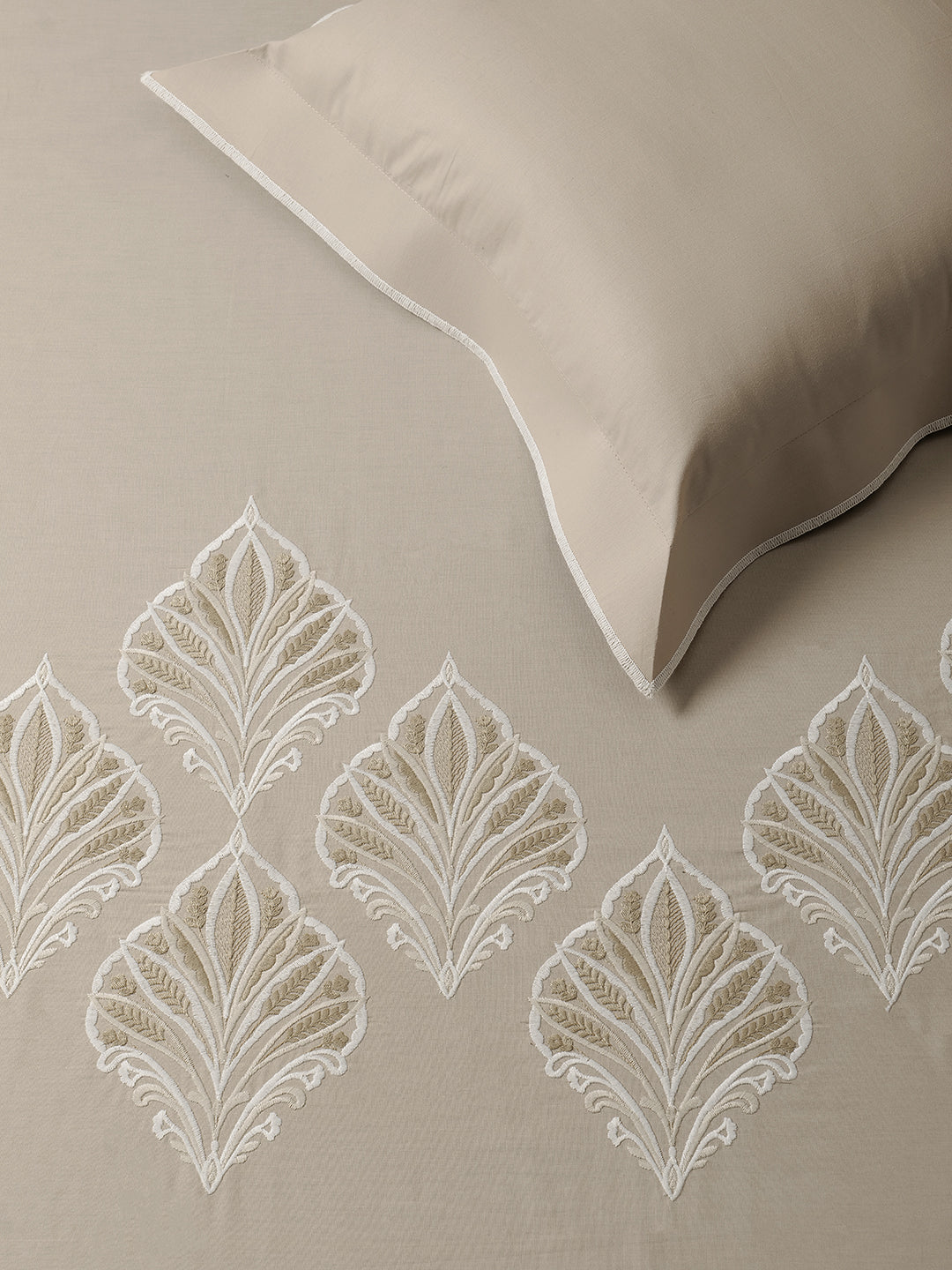 MARVELLA-DOESKIN KING BED SHEET SET