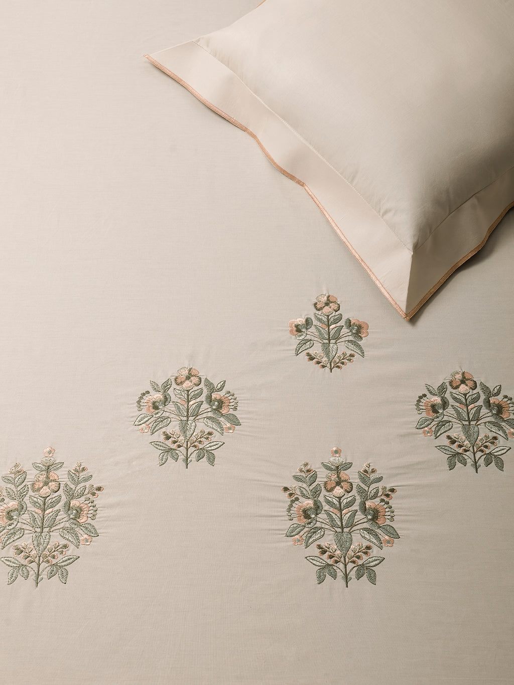 COURTYARD-WHITE SAND KING BED SHEET SET