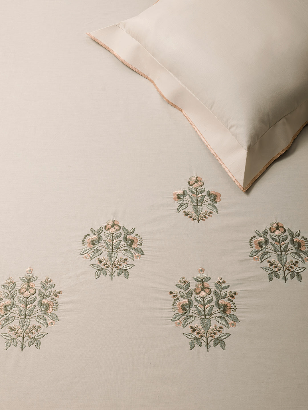 COURTYARD-WHITE SAND KING BED SHEET SET