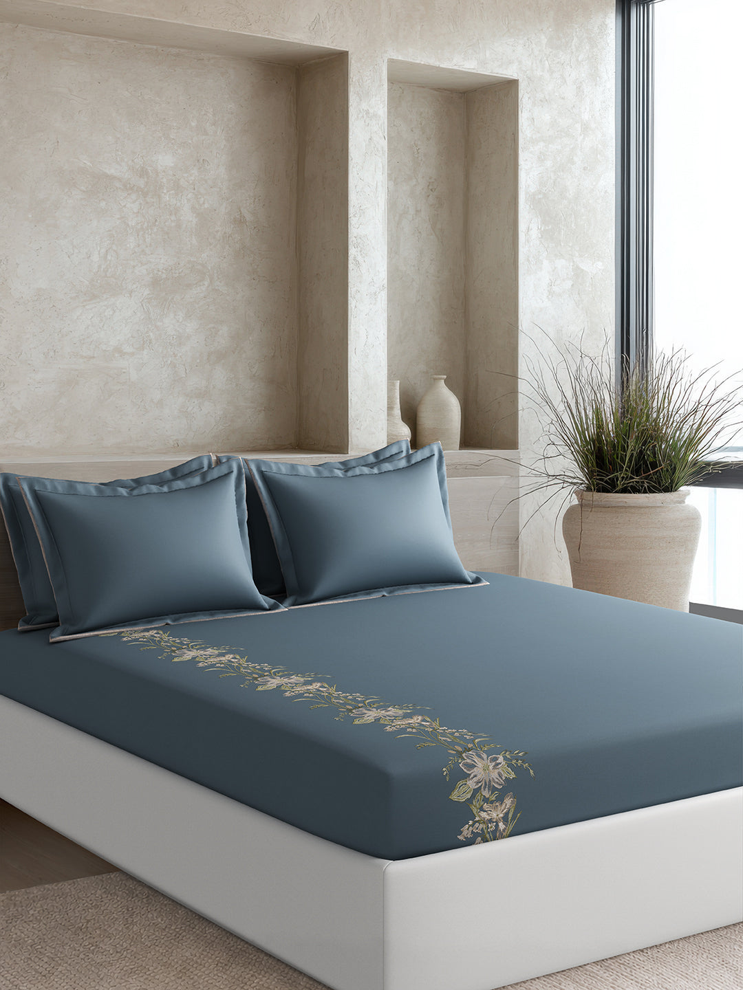 FLORAL TRAIL-AZURE KING BED SHEET SET