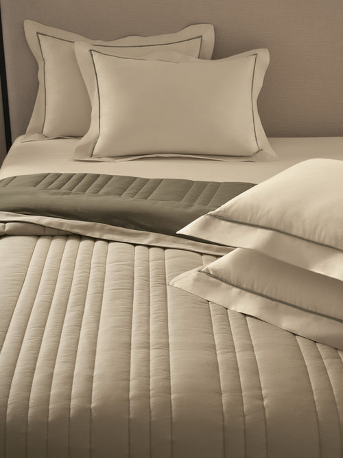 ALTROVE -TIMBER WOLF - SAND REVERSIBLE DOUBLE COMFORTER