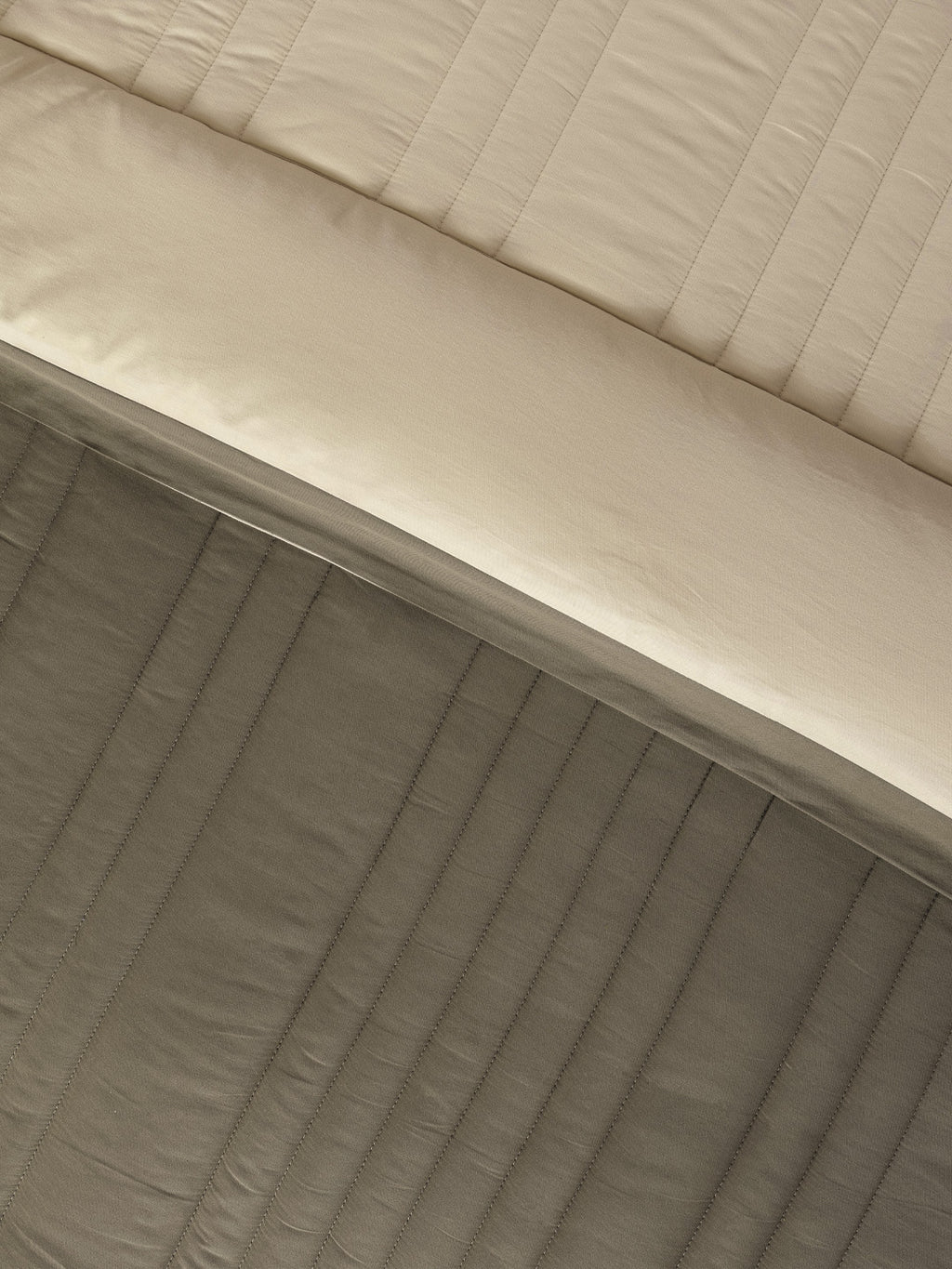 ALTROVE -TIMBER WOLF - SAND REVERSIBLE DOUBLE COMFORTER