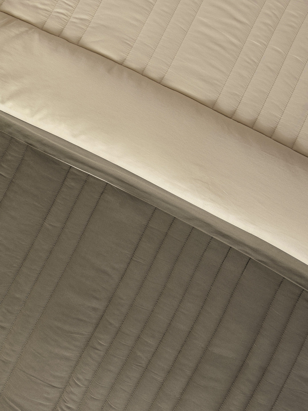 ALTROVE -TIMBER WOLF - SAND REVERSIBLE DOUBLE COMFORTER