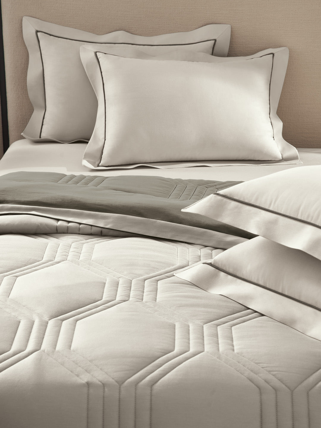 HONEYCOMB-STONE - CINDER REVERSIBLE DOUBLE COMFORTER