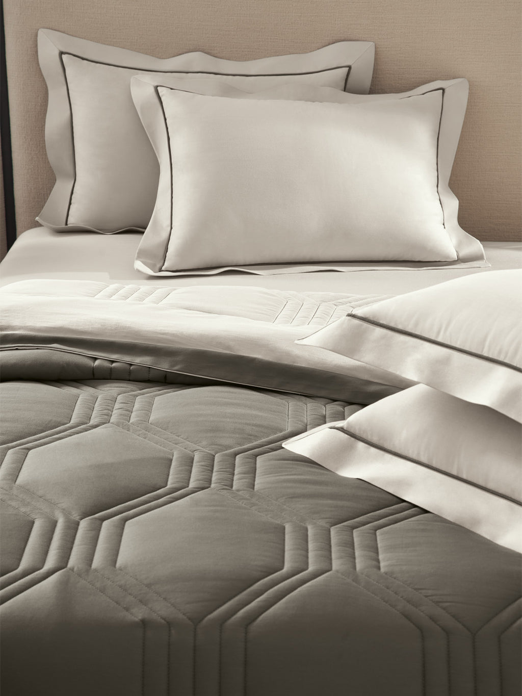 HONEYCOMB-STONE - CINDER REVERSIBLE DOUBLE COMFORTER