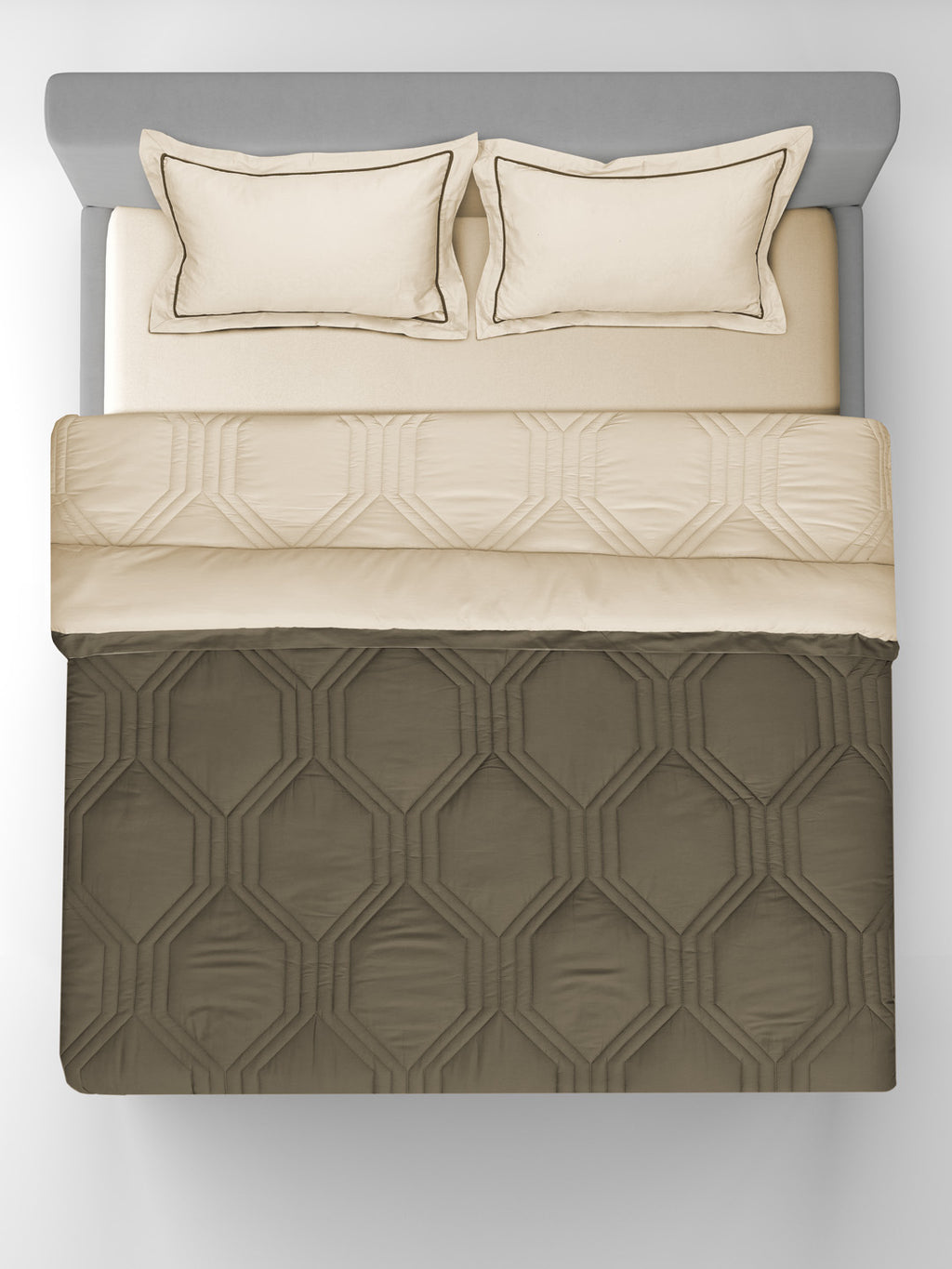 HONEYCOMB-TIMBER WOLF - SAND REVERSIBLE DOUBLE COMFORTER