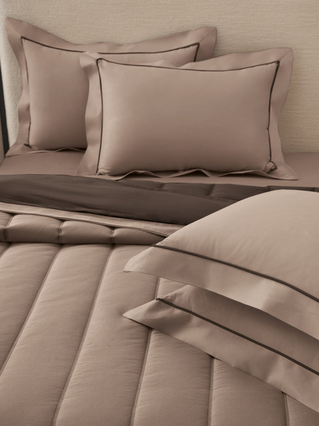 FURROW-PINE CONE - WARM TAUPE REVERSIBLE DOUBLE COMFORTER