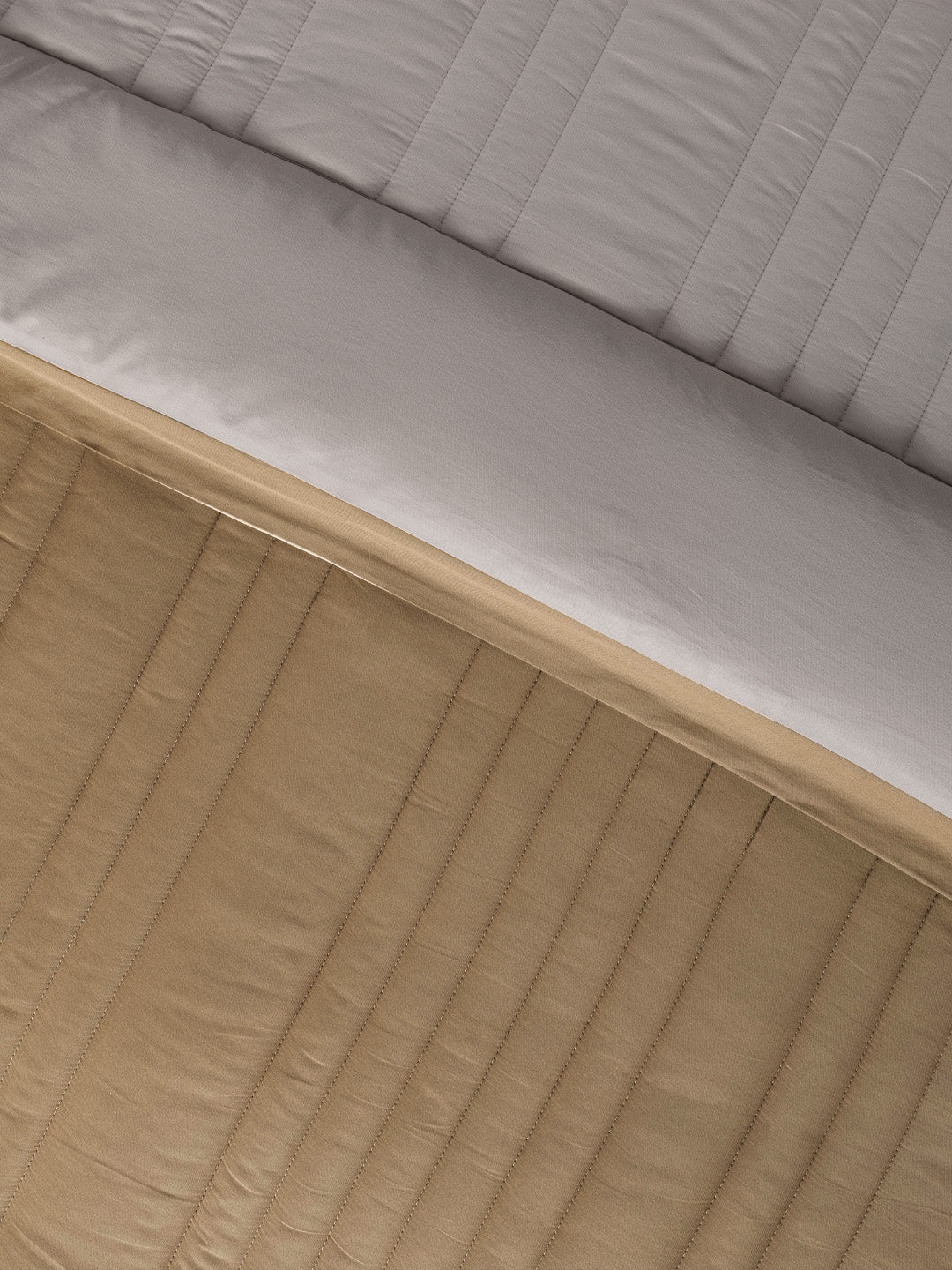 ALTROVE -SOUTHERN VINE -  MUSTARD REVERSIBLE SINGLE COMFORTER