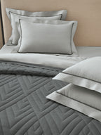 GARNET-GRIFFIN - SILVER REVERSIBLE SINGLE COMFORTER