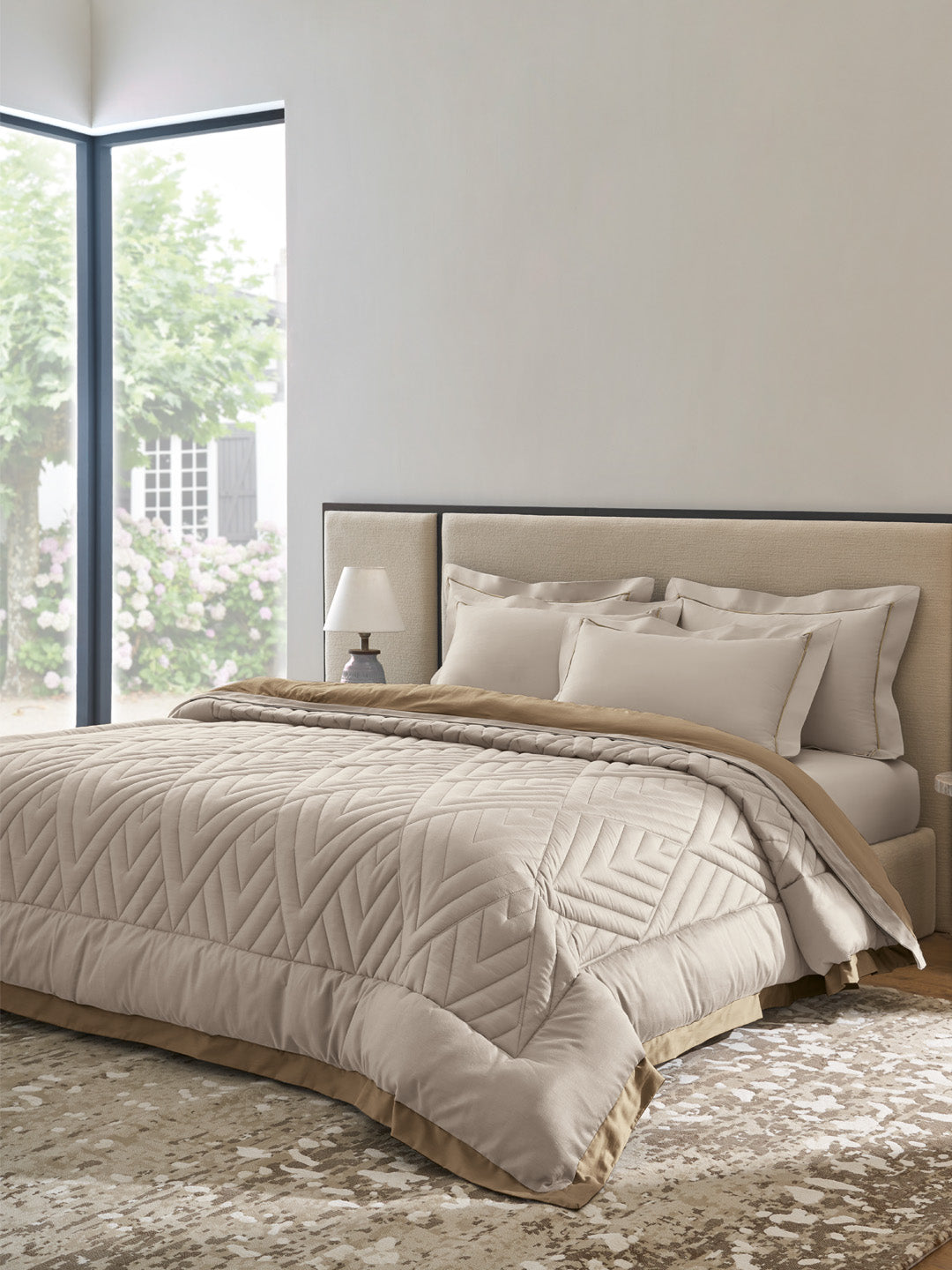 GARNET-PEBBLE - COFFEE REVERSIBLE SINGLE COMFORTER