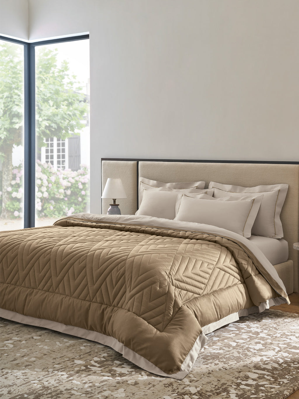 GARNET-PEBBLE - COFFEE REVERSIBLE SINGLE COMFORTER