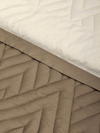 GARNET-PEBBLE - COFFEE REVERSIBLE SINGLE COMFORTER