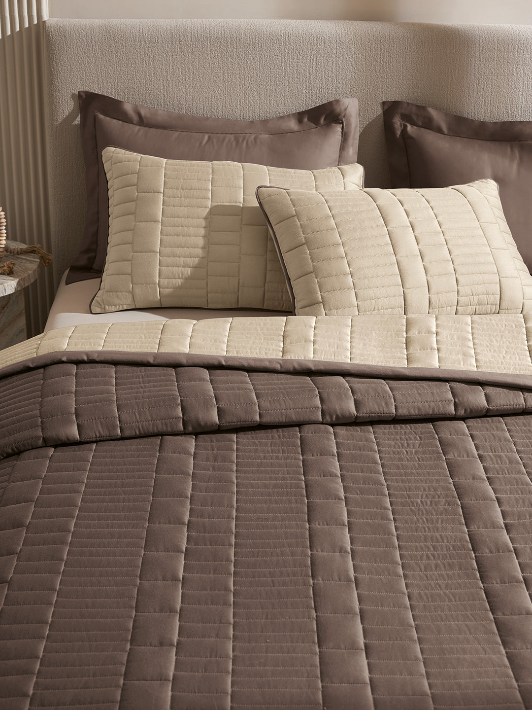 CASTLE-LINEN AND PINECONE DOUBLE QUILTED BED SPREAD