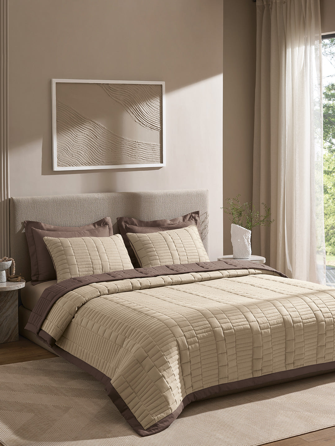 CASTLE-LINEN AND PINECONE DOUBLE QUILTED BED SPREAD