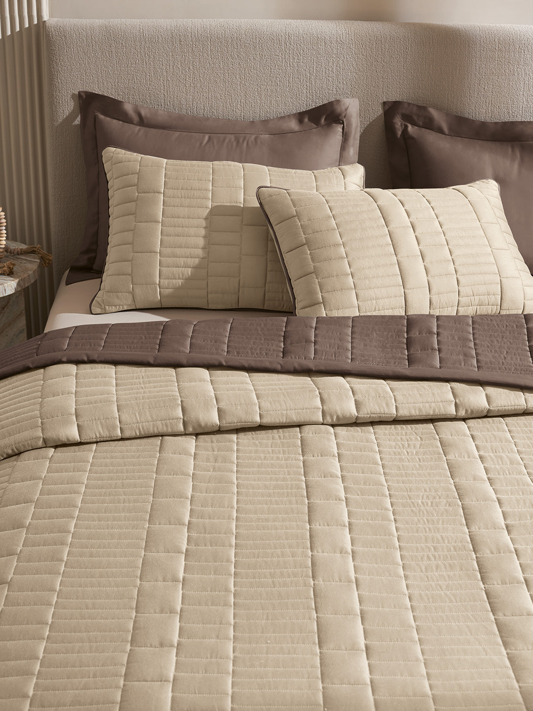 CASTLE-LINEN AND PINECONE DOUBLE QUILTED BED SPREAD