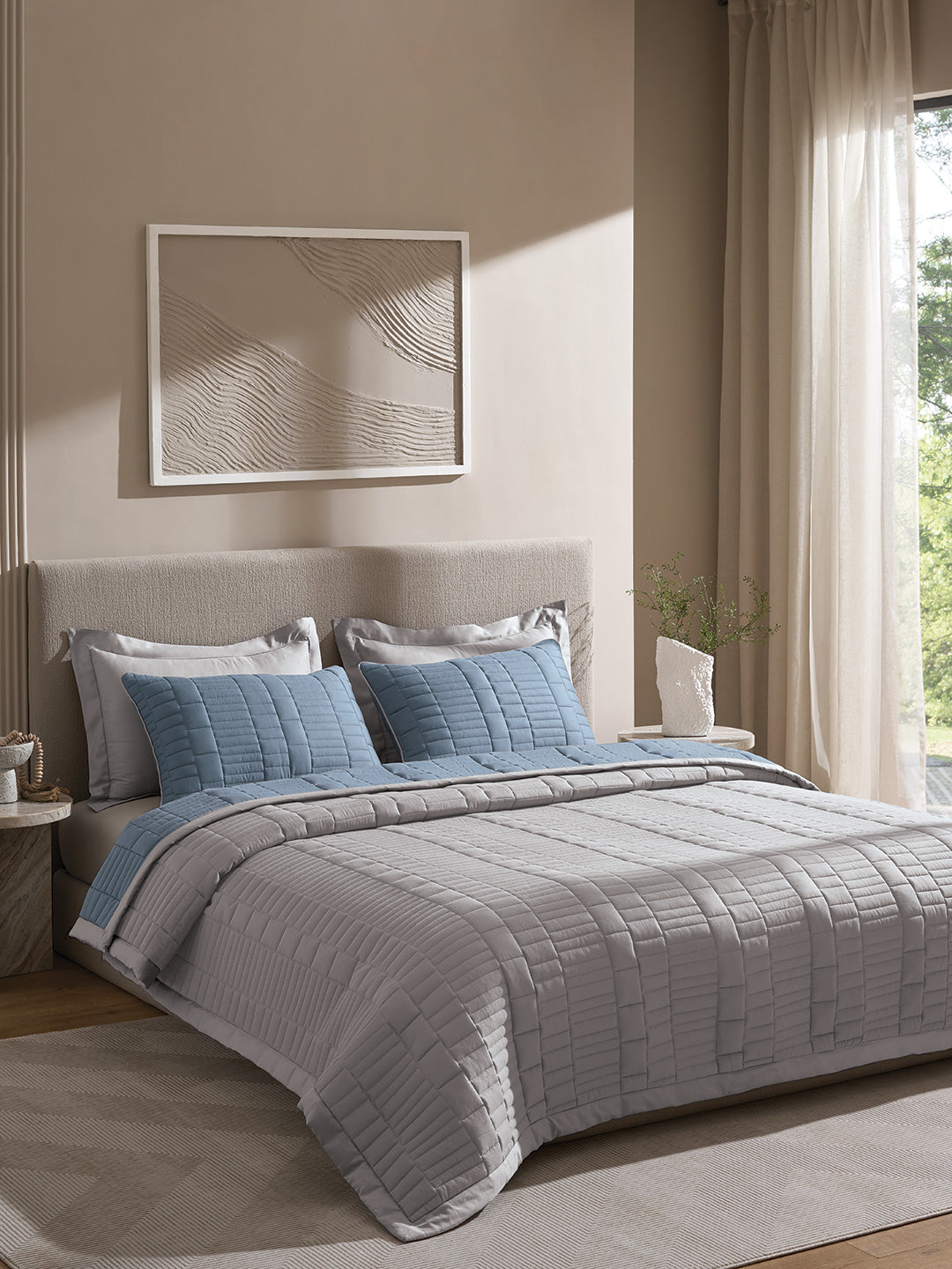 CASTLE-FADED DENIM AND ALLOY DOUBLE QUILTED BED SPREAD
