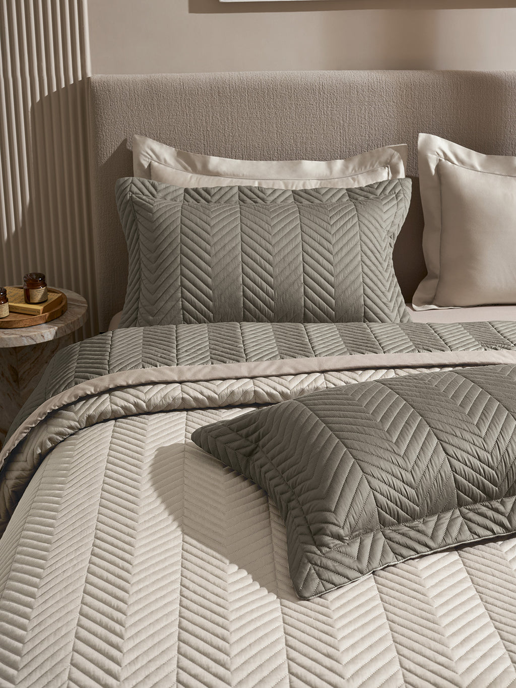 VECTRA-STONE AND CINDER DOUBLE QUILTED BED SPREAD