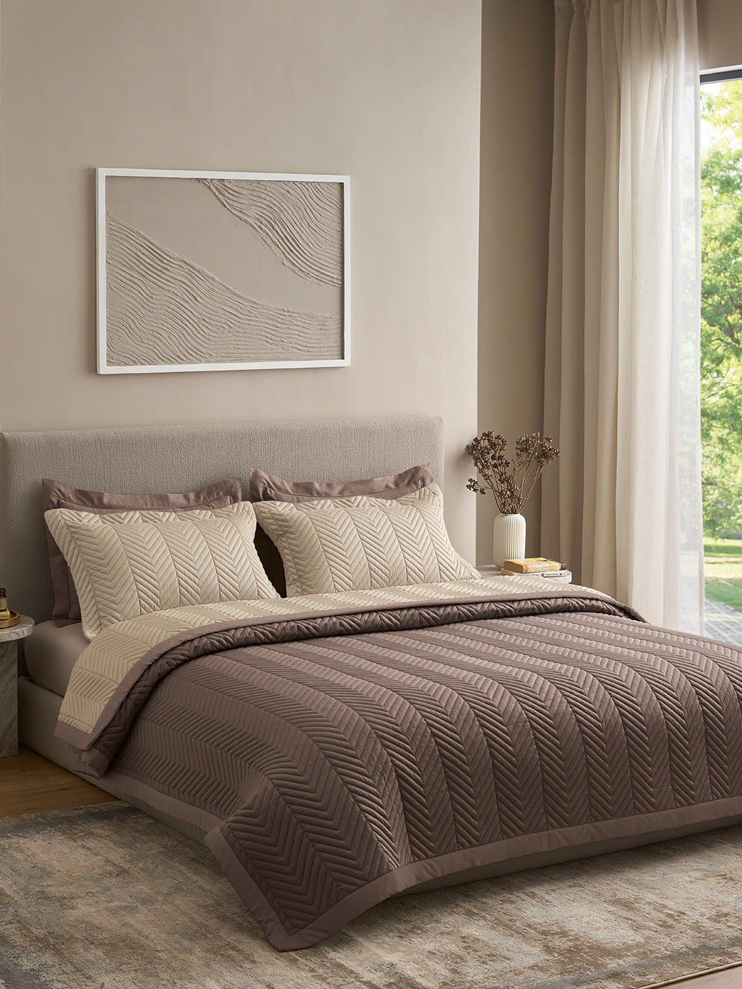 VECTRA-LINEN AND PINECONE DOUBLE QUILTED BED SPREAD