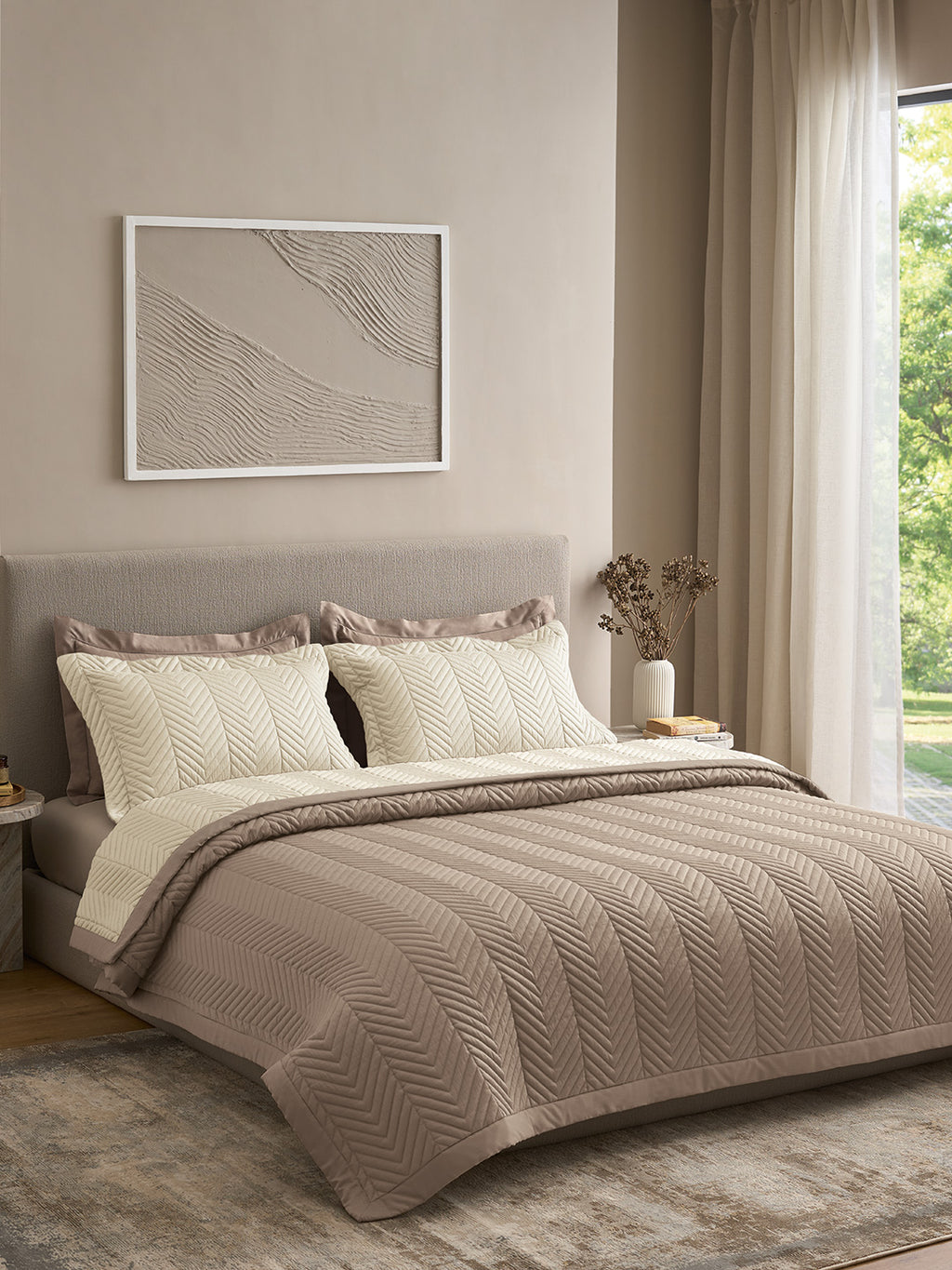 VECTRA-MARSHMALLOW AND TAUPE DOUBLE QUILTED BED SPREAD