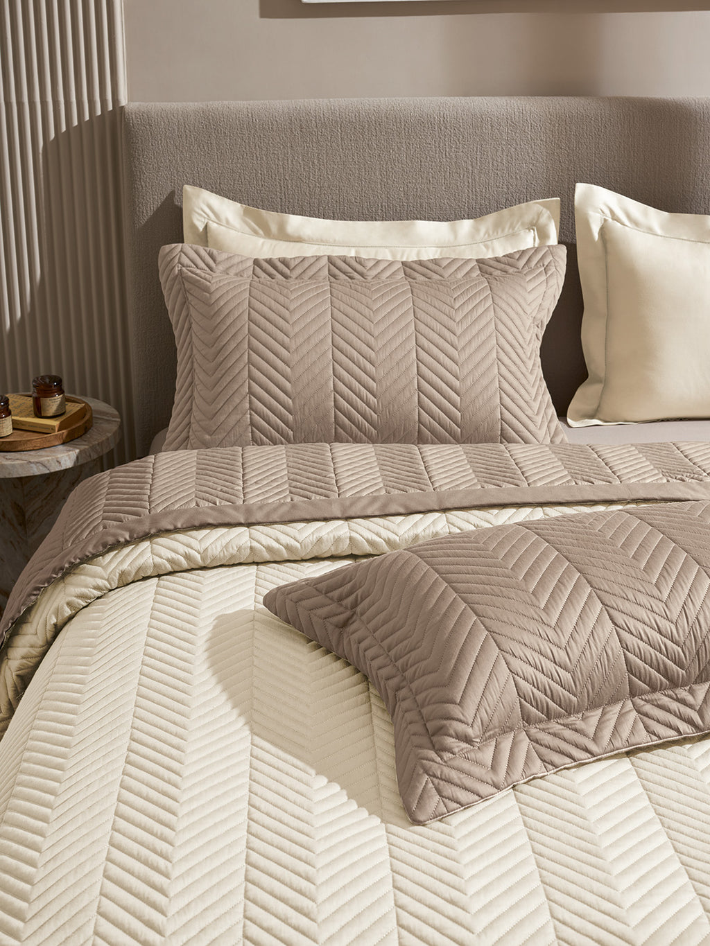 VECTRA-MARSHMALLOW AND TAUPE DOUBLE QUILTED BED SPREAD