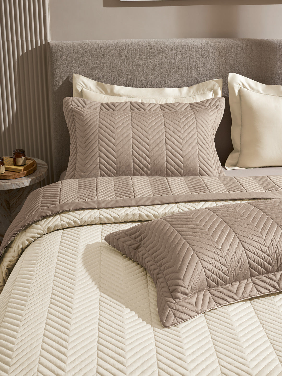 VECTRA-MARSHMALLOW AND TAUPE DOUBLE QUILTED BED SPREAD