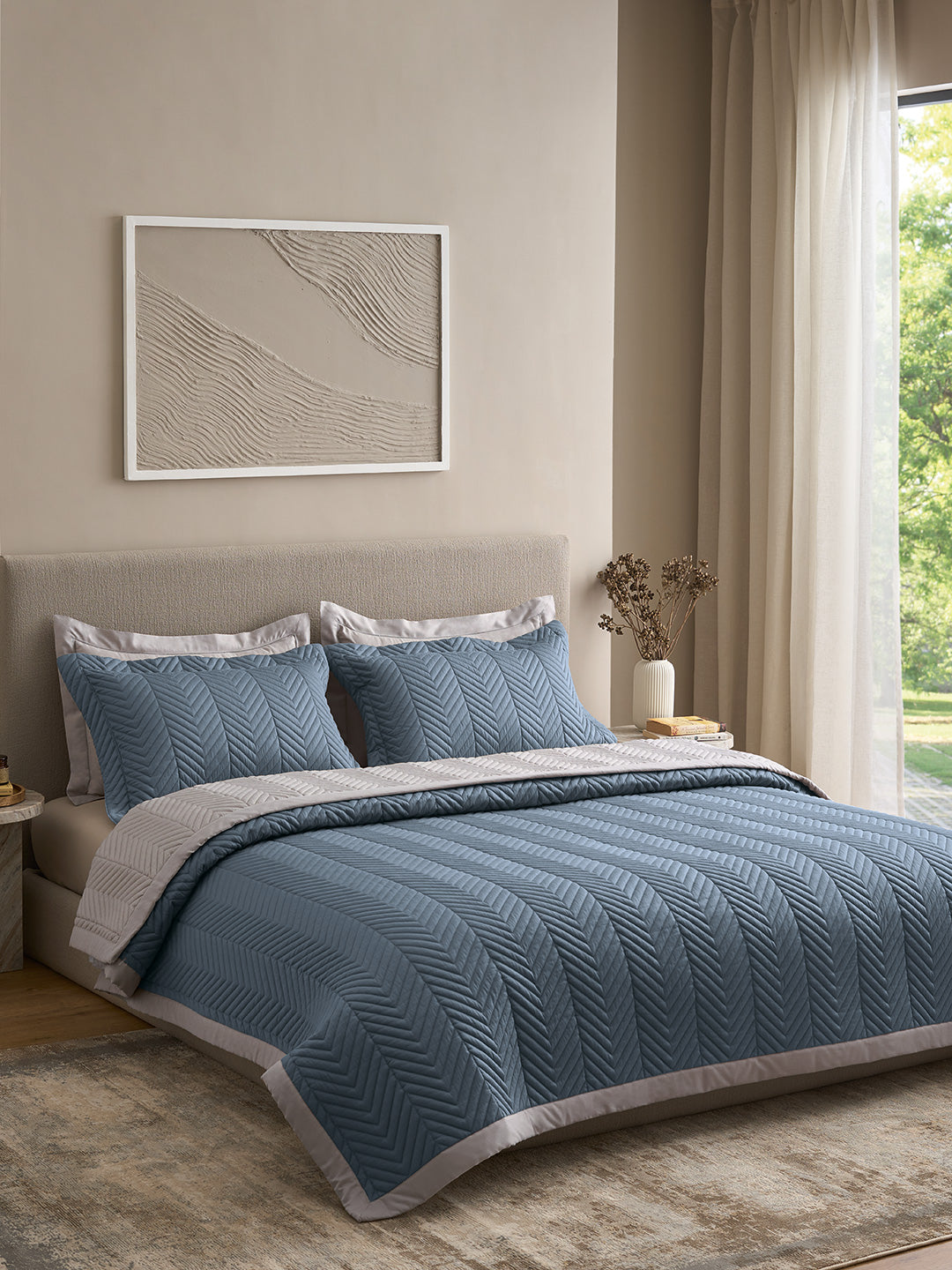 VECTRA-FADED DENIM AND ALLOY DOUBLE QUILTED BED SPREAD