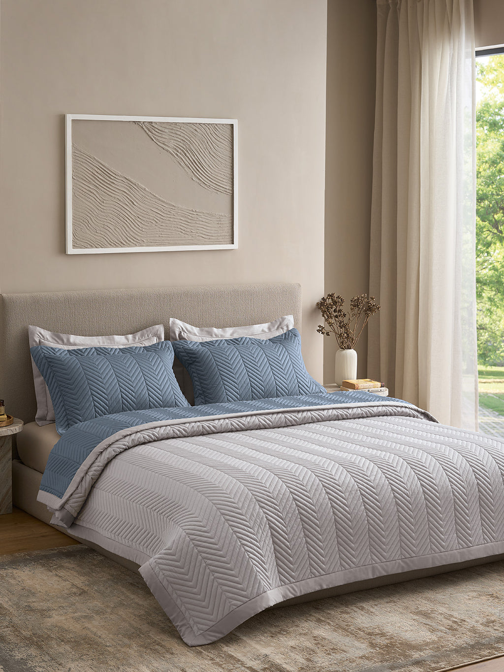VECTRA-FADED DENIM AND ALLOY DOUBLE QUILTED BED SPREAD
