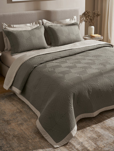 STRATA-STONE AND CINDER DOUBLE QUILTED BED SPREAD