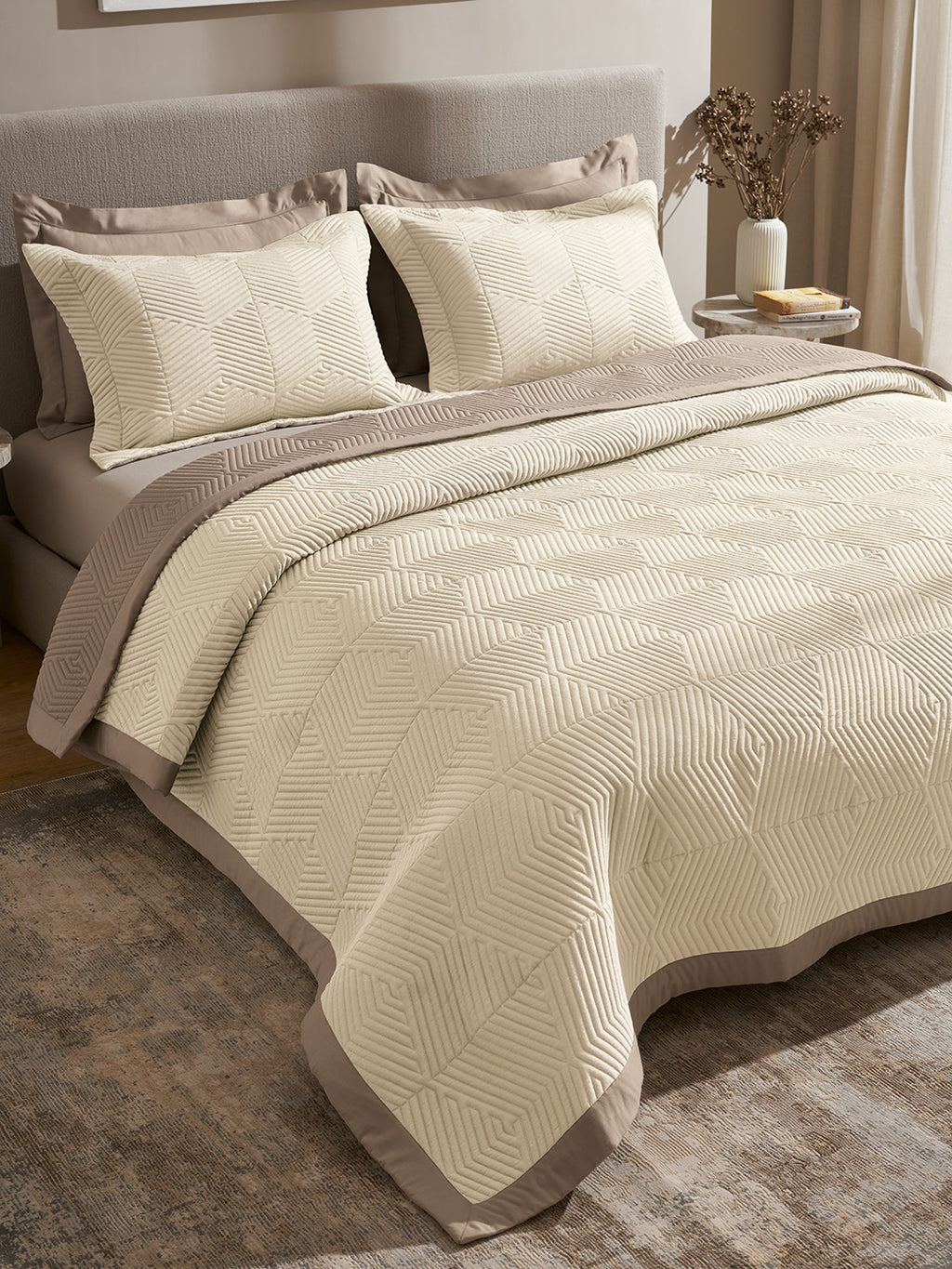 STRATA-MARSHMALLOW AND TAUPE DOUBLE QUILTED BED SPREAD