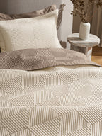 STRATA-MARSHMALLOW AND TAUPE DOUBLE QUILTED BED SPREAD