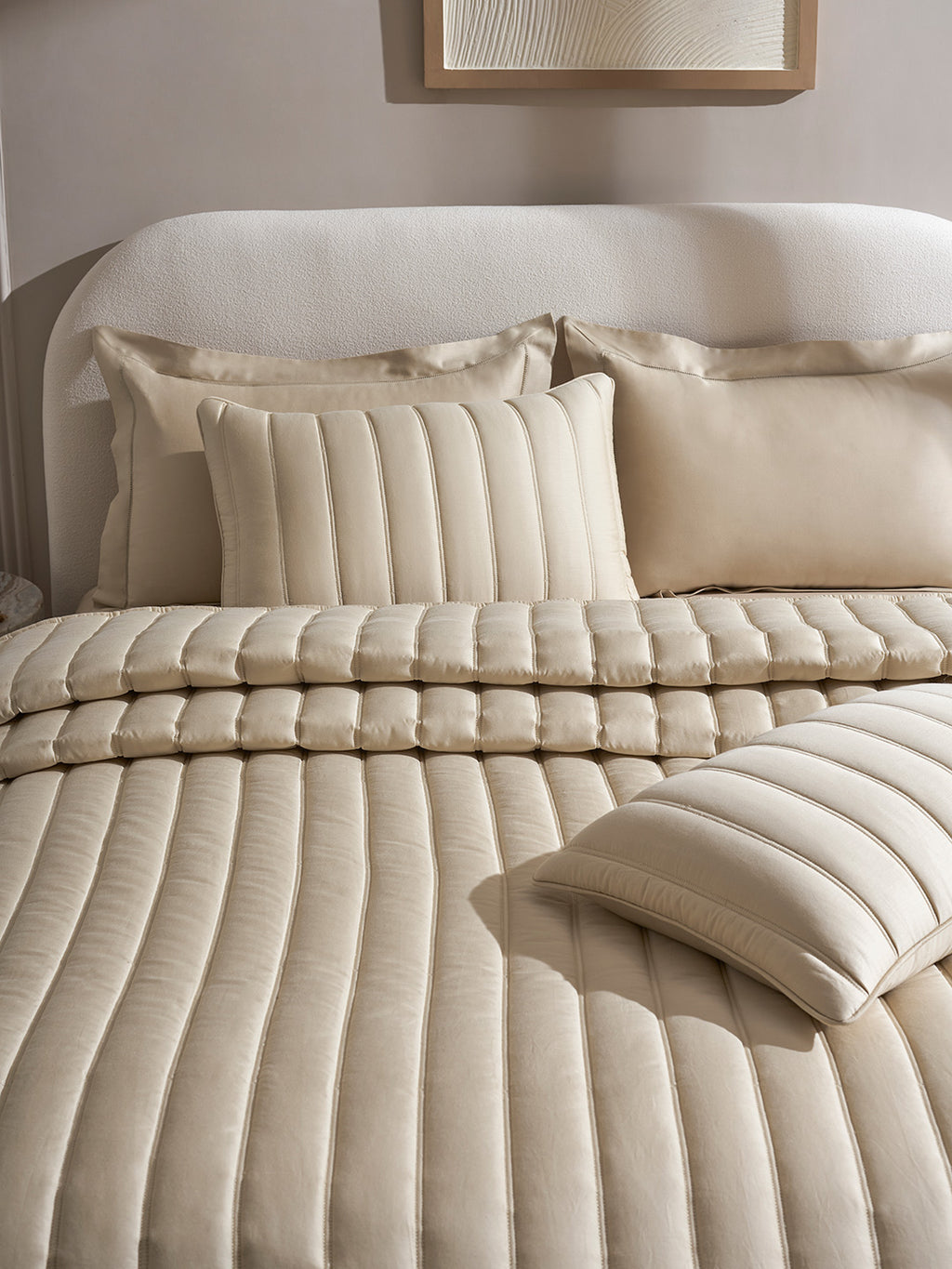 AVENUE-WHITE SAND  DOUBLE QUILTED BED SPREAD