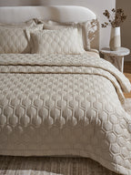 HIVE-LINEN DOUBLE QUILTED BED SPREAD