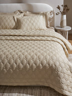 HIVE-WHITE SAND  DOUBLE QUILTED BED SPREAD