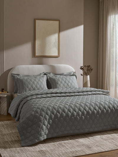 HIVE-GRIFFIN DOUBLE QUILTED BED SPREAD