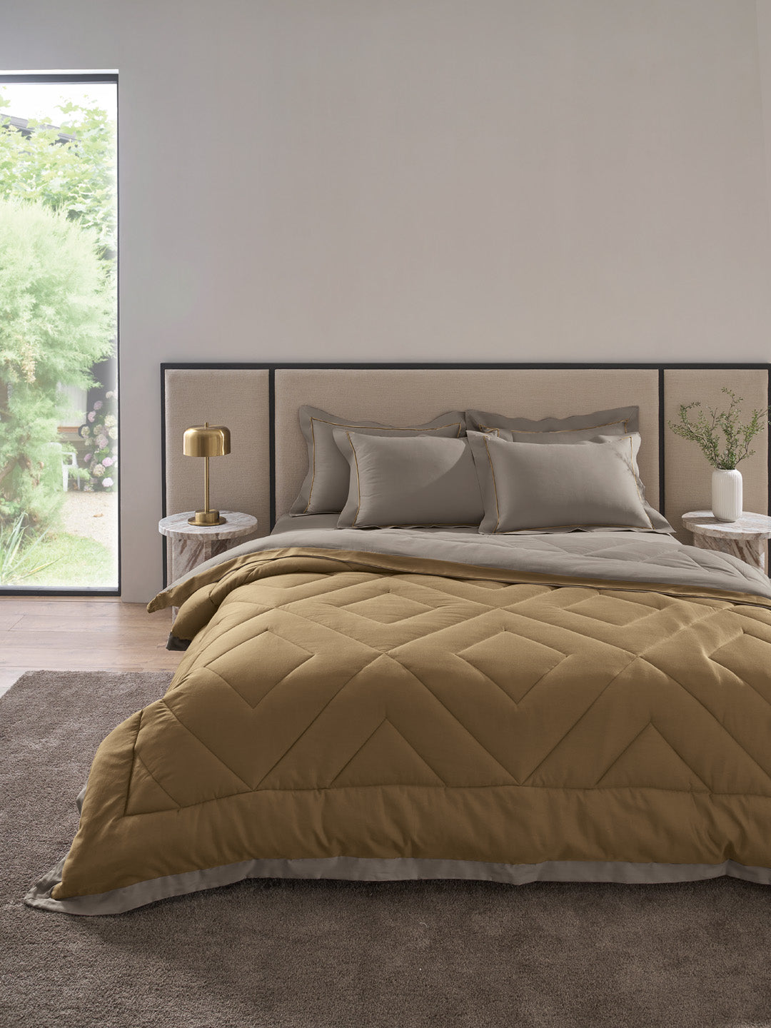 CALISSON-SOUTHERN VINE -  MUSTARD REVERSIBLE DOUBLE COMFORTER BEDDING SET